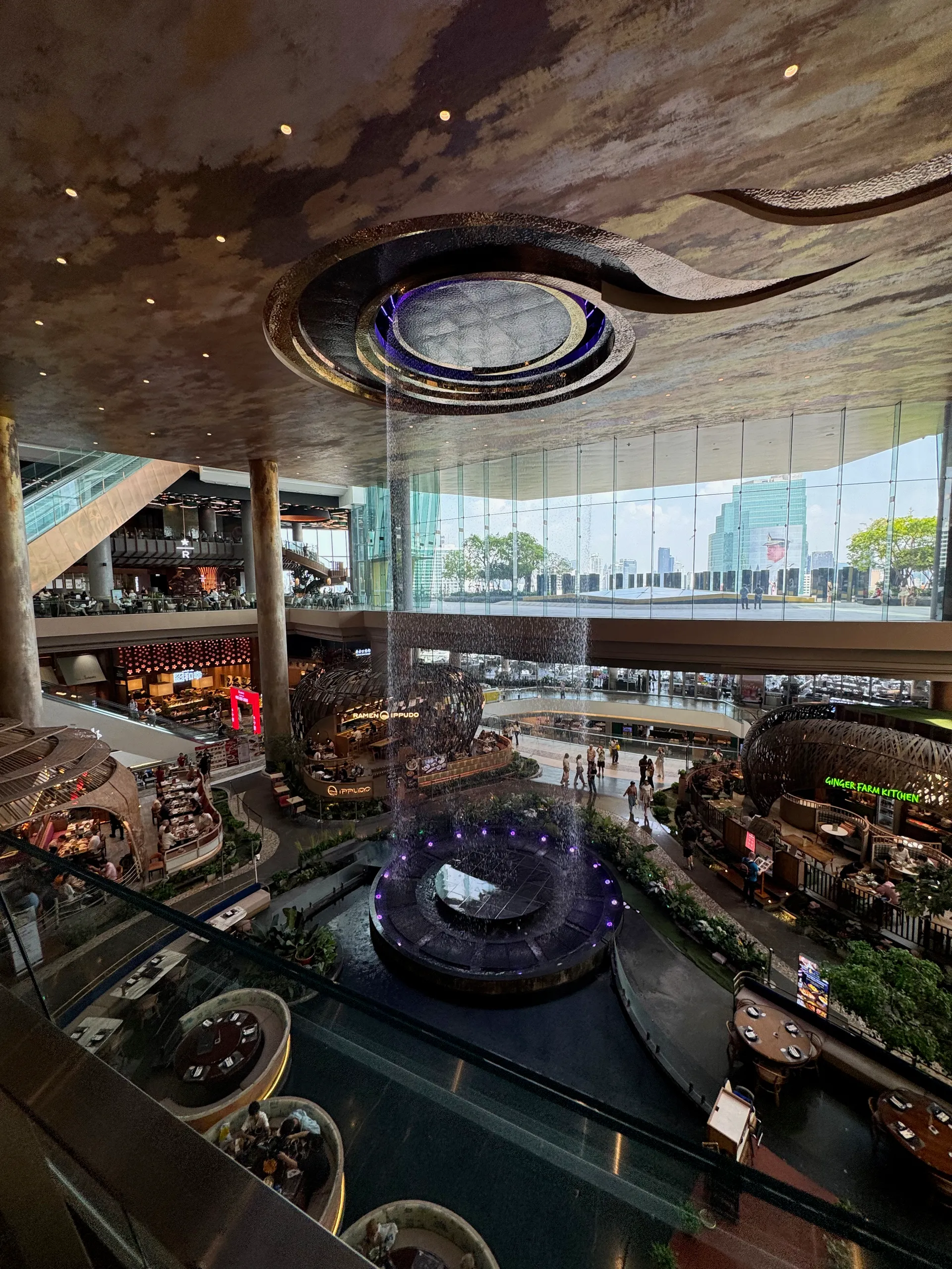 icon cineconic, Thailand