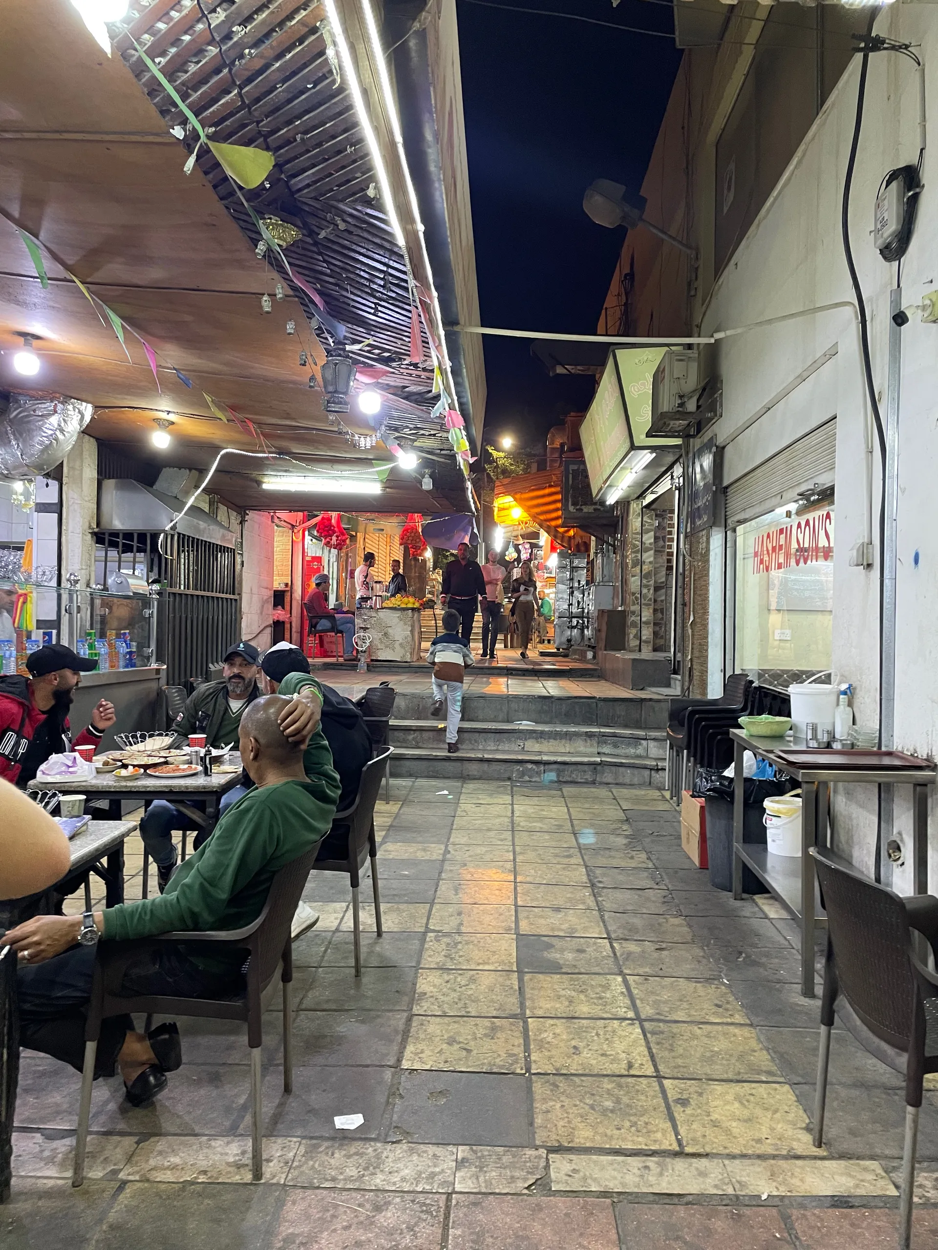 Raghadan Street, Jordan
