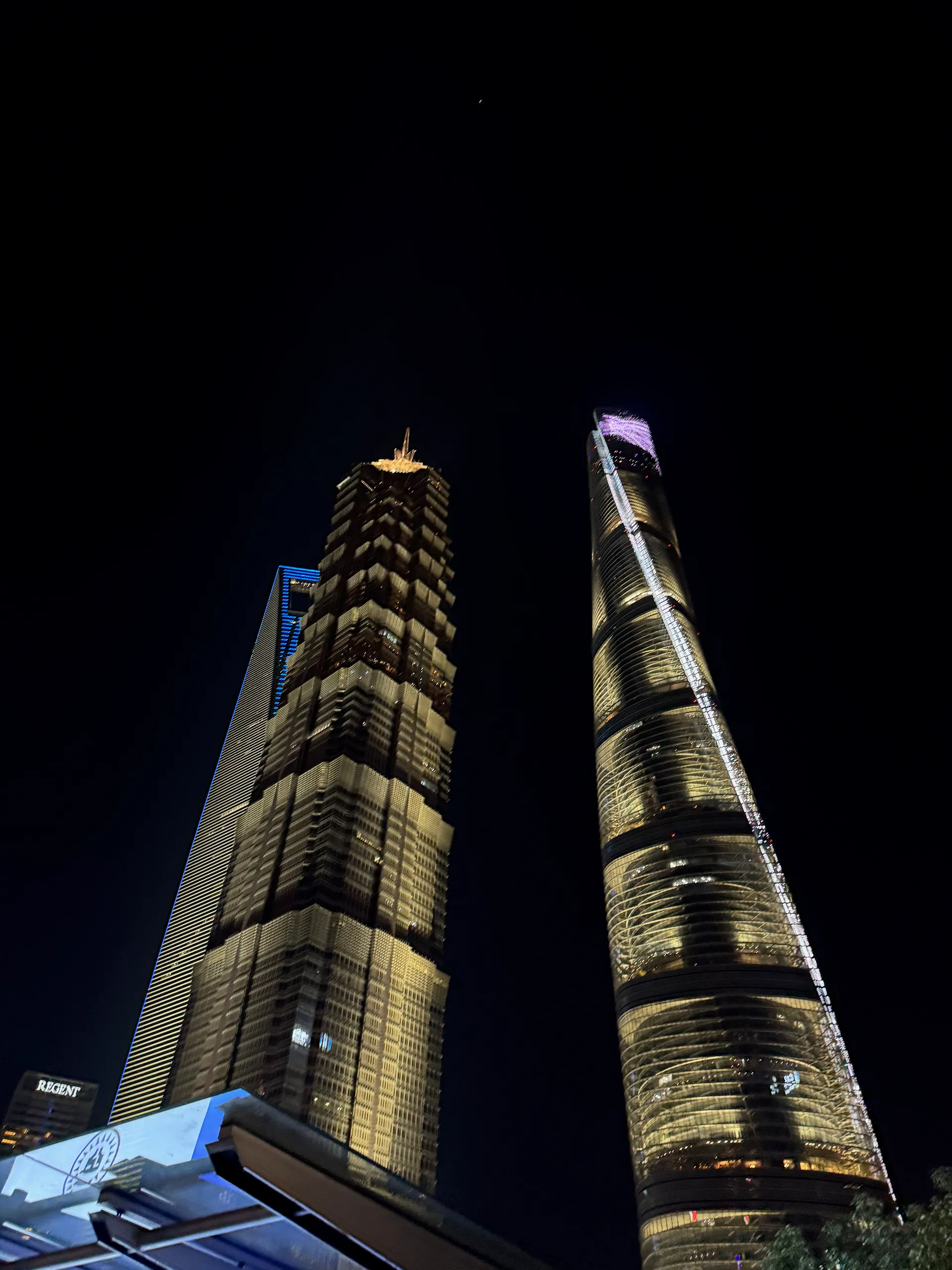 Shanghai Pearl tower photo spot, China