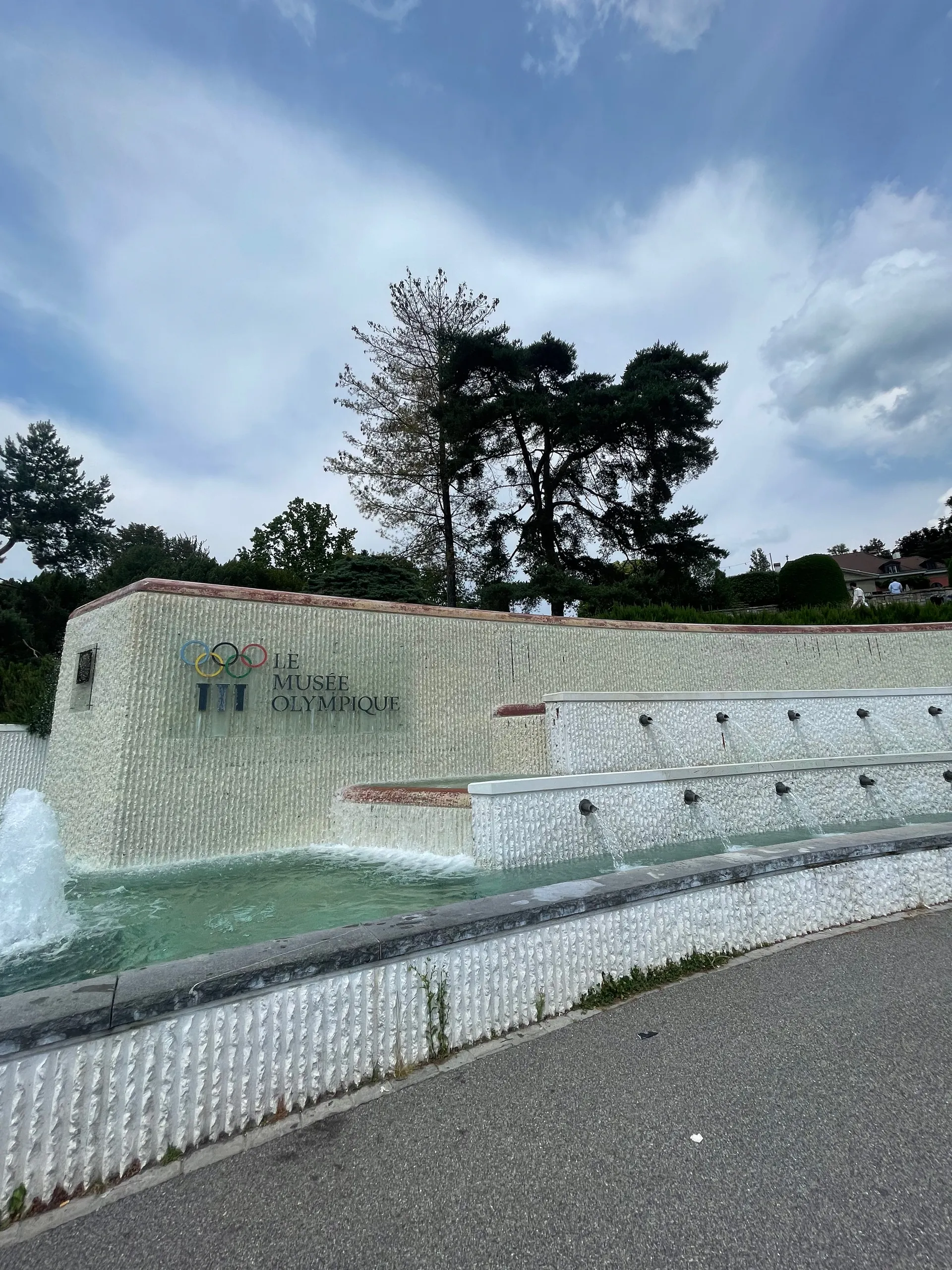 Espace Jacques Rogge, Switzerland