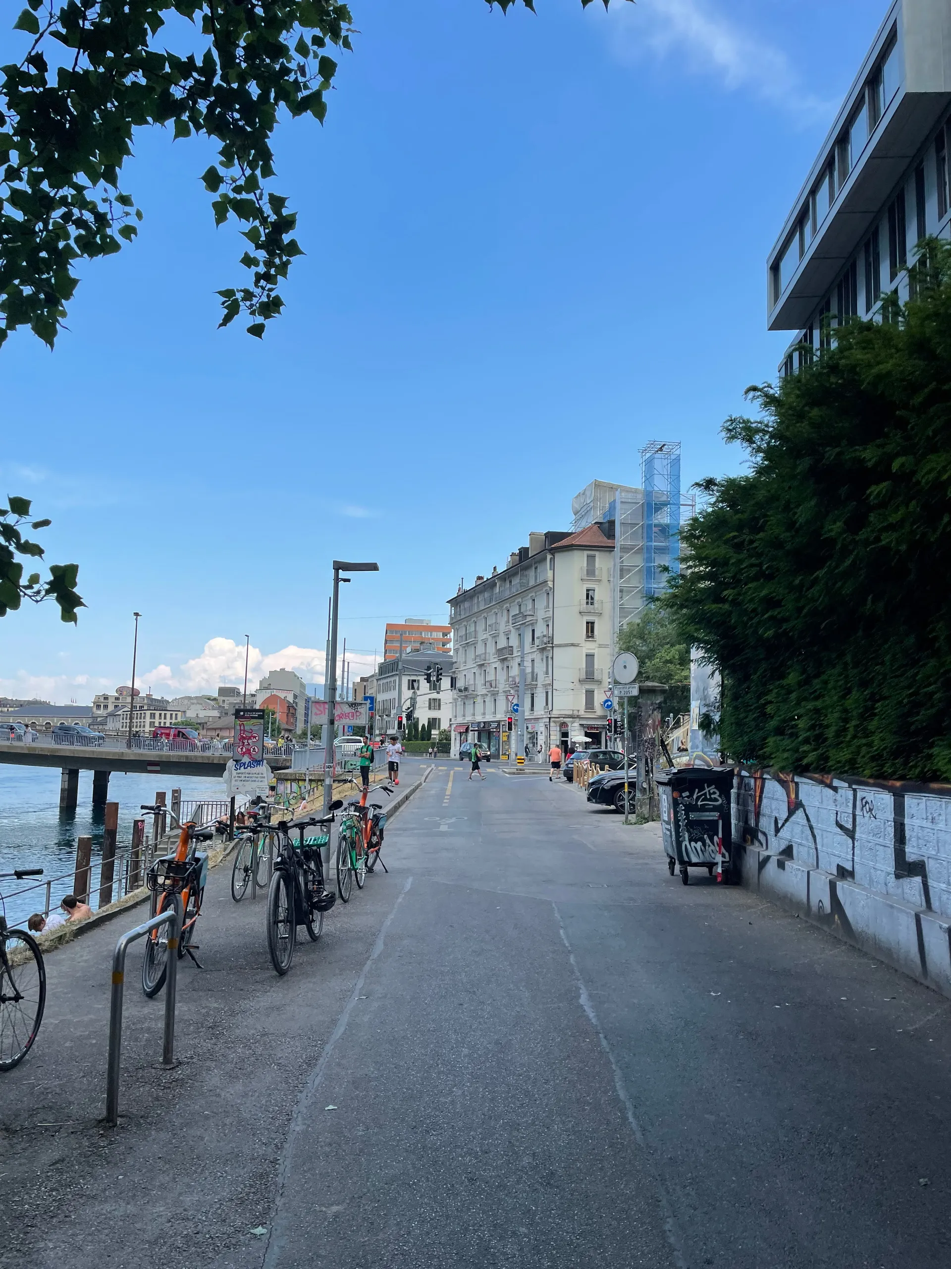 Ponton, Switzerland