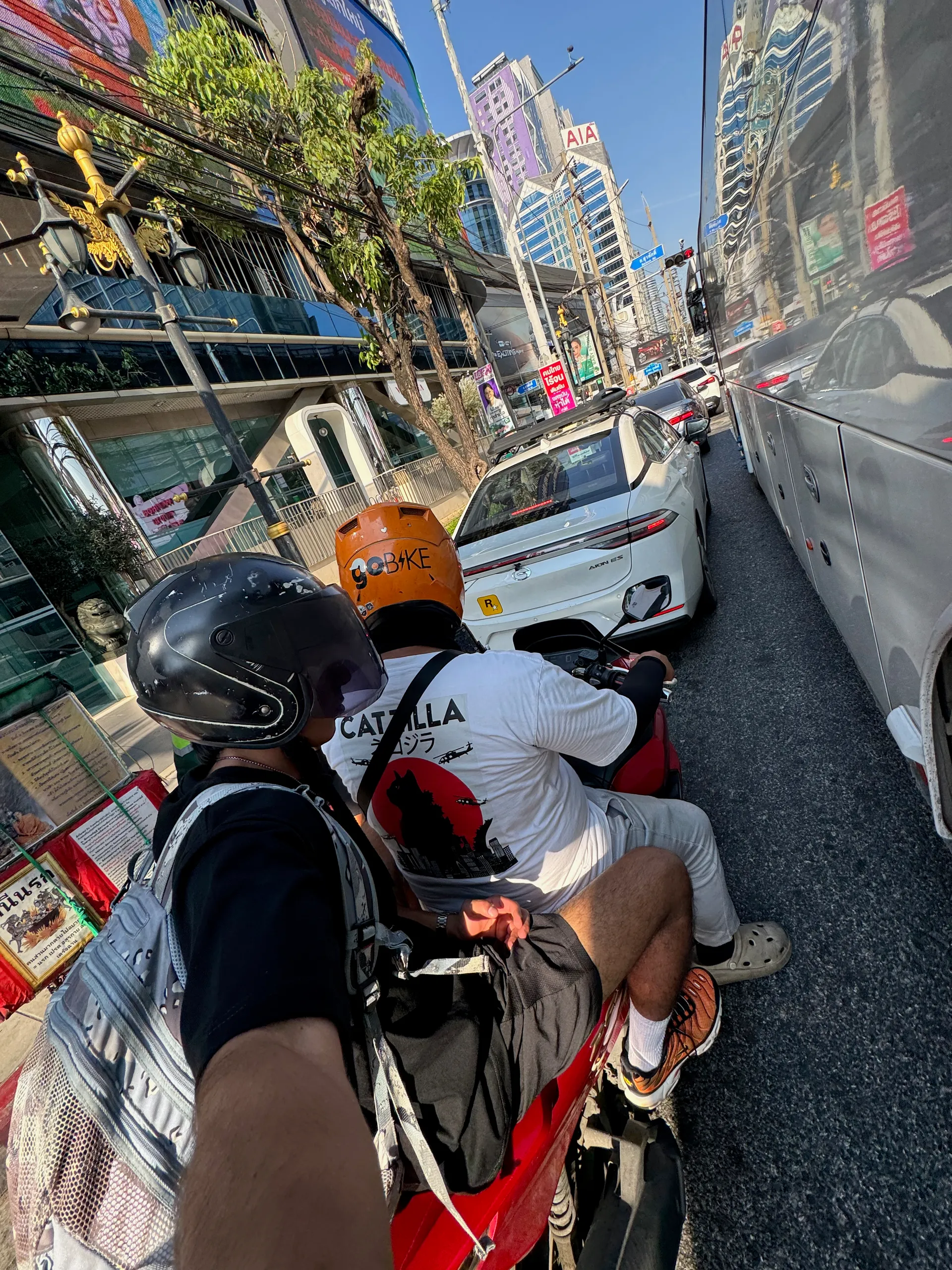 Charoen Rat Road, Thailand