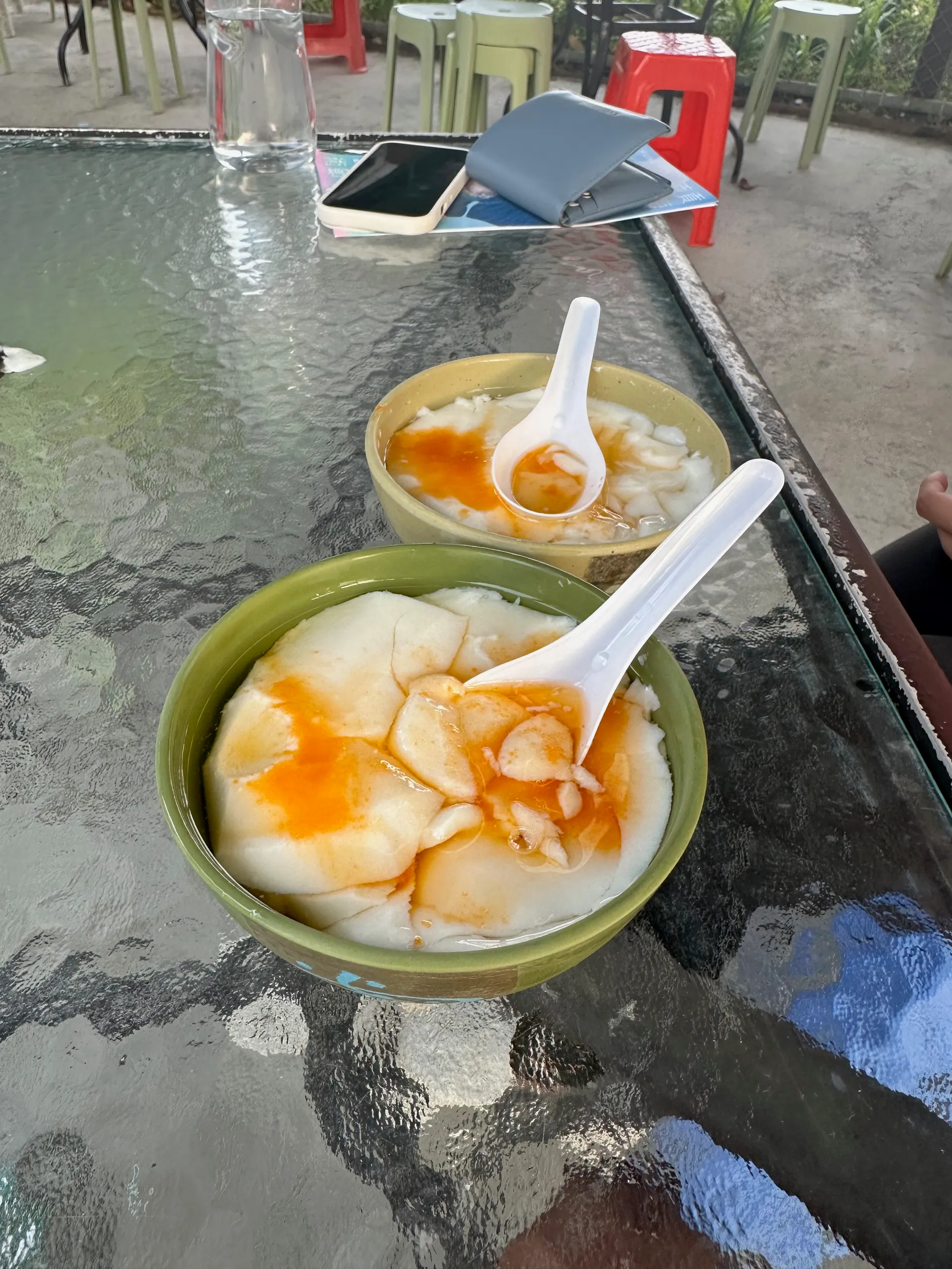 鄉誼茶座, China